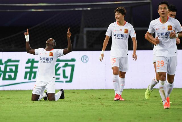 外媒盘点金球奖前30最佳阵容 维哈姆前锋马丁守门