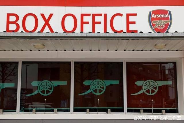 阿莫林执教曼联第一周 展现出非凡的魅力和自信